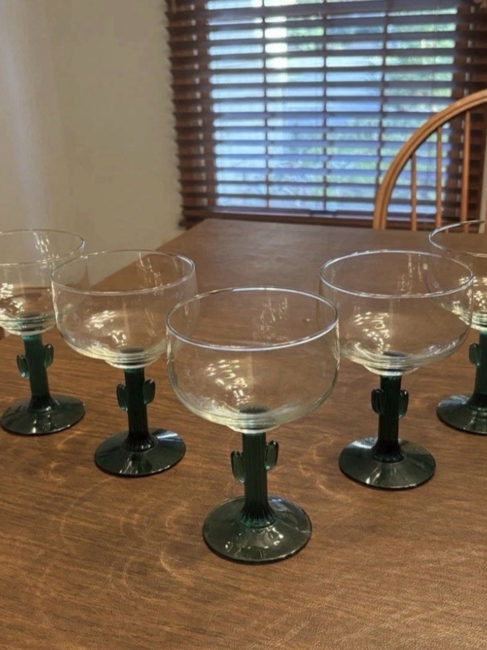 Vintage Set of 5 ~ 16 oz Margarita Glasses With Green Cactus Stems